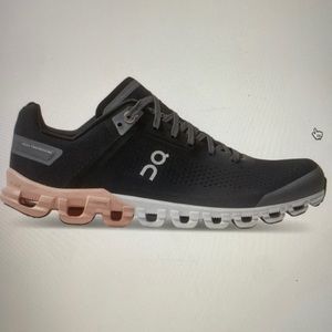 On Cloud shoes. Cloudflow